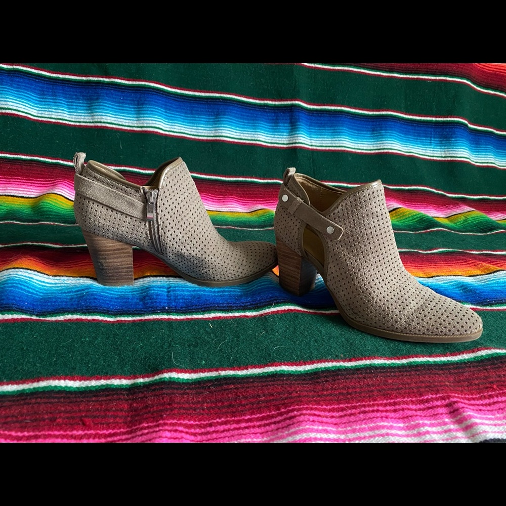 Franco Sarto Size 8 Booties